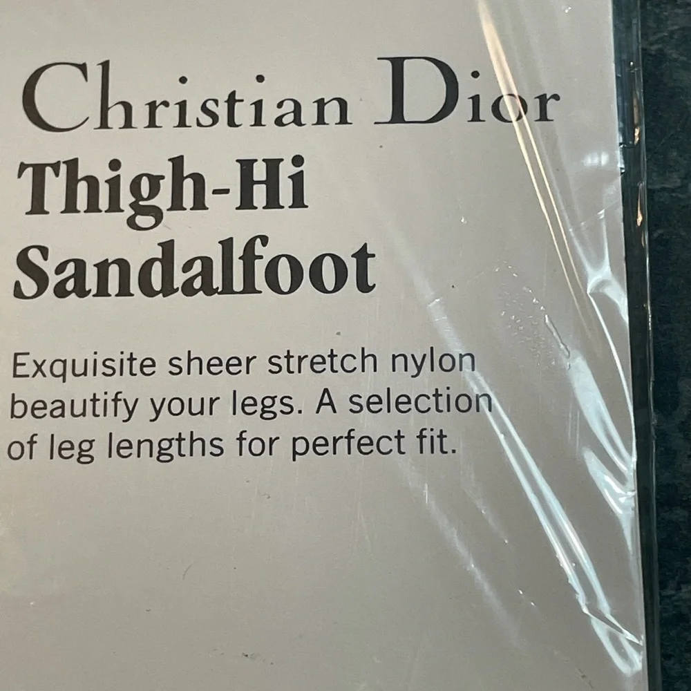 Christian Dior Thigh-Hi Sandalfoot Nylon Stockings Alabaster Med/Tall.